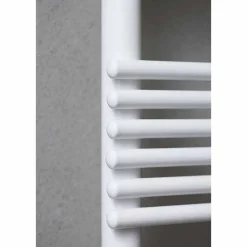 Viadurini Radiators Handtuchheizkörper Wasser-Horizontaler Heizkörpertuchwärmer in Stahlausführung 750 W - Nibbio