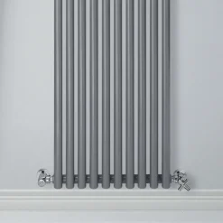 Viadurini Radiators Heizkörper Hydraulisch-Hydraulikkühler mit horizontalen Kollektoren aus Kohlenstoffstahl – Kirschen