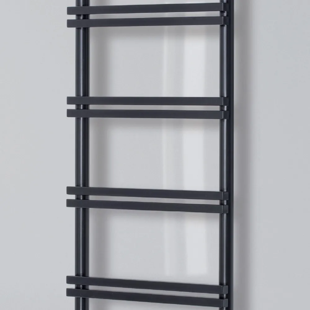 Viadurini Radiators Handtuchheizkörper Wasser-Hydraulischer Handtuchwärmer mit vertikalen Kollektoren, hergestellt in Italien – Ginger