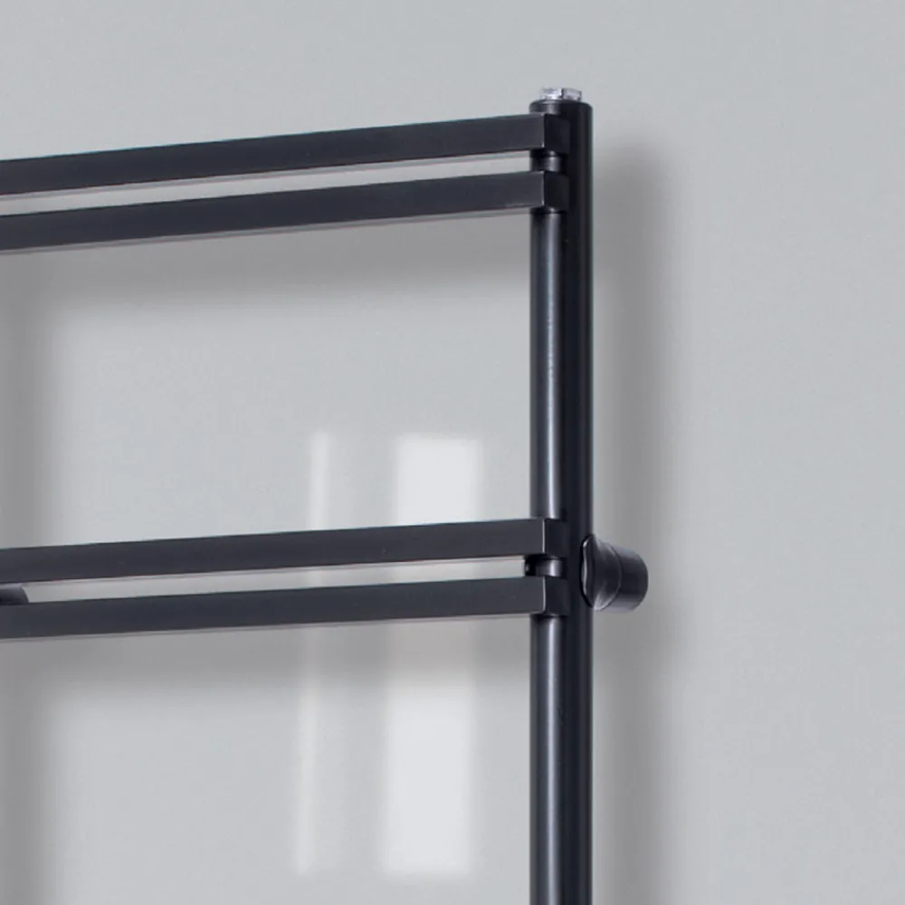 Viadurini Radiators Handtuchheizkörper Wasser-Hydraulischer Handtuchwärmer mit vertikalen Kollektoren, hergestellt in Italien – Ginger