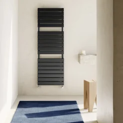 Viadurini Radiators Handtuchheizkörper Wasser-Hydraulischer Handtuchwärmer aus schwarzem Kohlenstoffstahl, hergestellt in Italien – Carezza