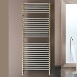 Scirocco H Handtuchheizkörper Wasser-Hydraulischer Handtuchwärmer aus Stahl, Chrom und Gold, Made in Italy - Laura