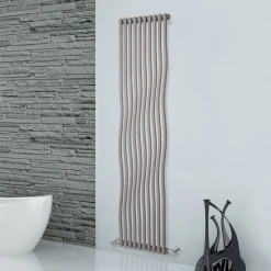 Viadurini Radiators Heizkörper Hydraulisch-Hydraulischer Heizkörper mit gebogenen vertikalen Elementen, hergestellt in Italien – Ribes