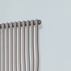 Viadurini Radiators Heizkörper Hydraulisch-Hydraulischer Heizkörper mit gebogenen vertikalen Elementen, hergestellt in Italien – Ribes