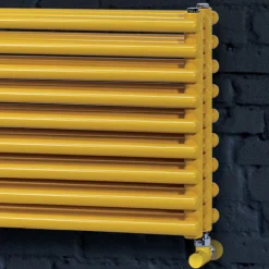 Viadurini Radiators Heizkörper Hydraulisch-Hydraulischer Heizkörper mit dreifacher Serie horizontaler Elemente, hergestellt in Italien – Caramella