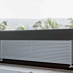 Viadurini Radiators Heizkörper Hydraulisch-Hydraulischer Heizkörper mit doppelten Elementen mit quadratischem Querschnitt, hergestellt in Italien – Himbeere