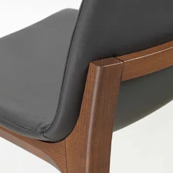 Viadurini Living Küchenhocker-Küchenhocker mit festem Design aus Leder und Holz, hergestellt in Italien – Rocco