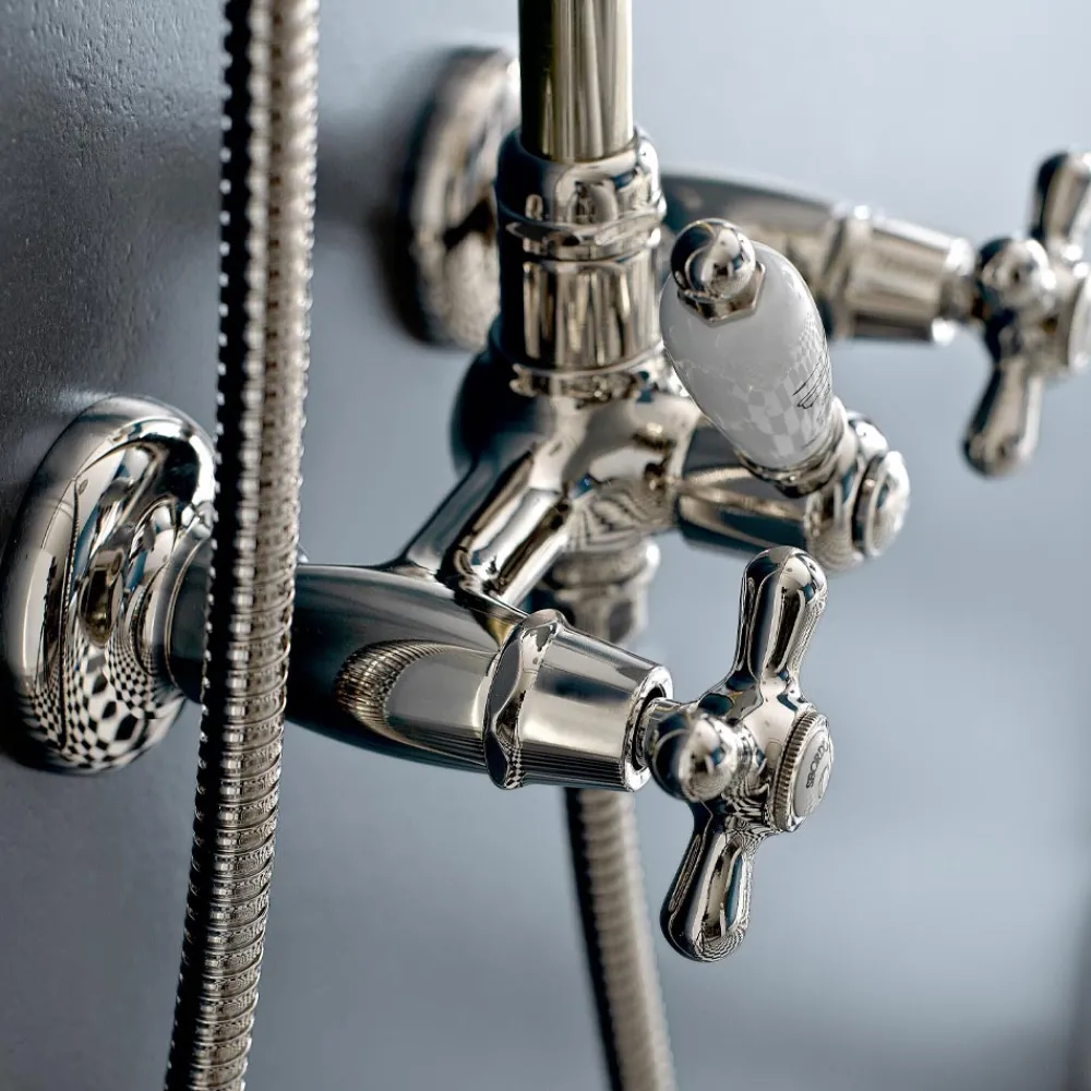 Viadurini Taps Duschsäulen-Klassische Duplex-Duschgruppe aus Messing mit Duschkopf in 3 Größen - Ercolina