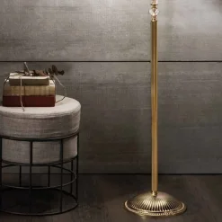 Viadurini Lighting Klassische Stehlampen-Klassische Stehlampe mit Blumenschmuck aus mundgeblasenem Glas - Bluminda