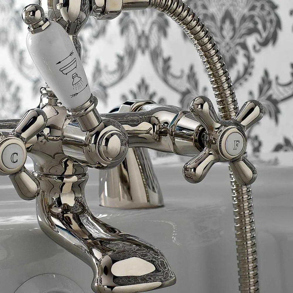 Viadurini Taps Badewannearmaturen-Klassische Wannenrandgruppe mit Handbrause aus Messing Made in Italy - Ercolina