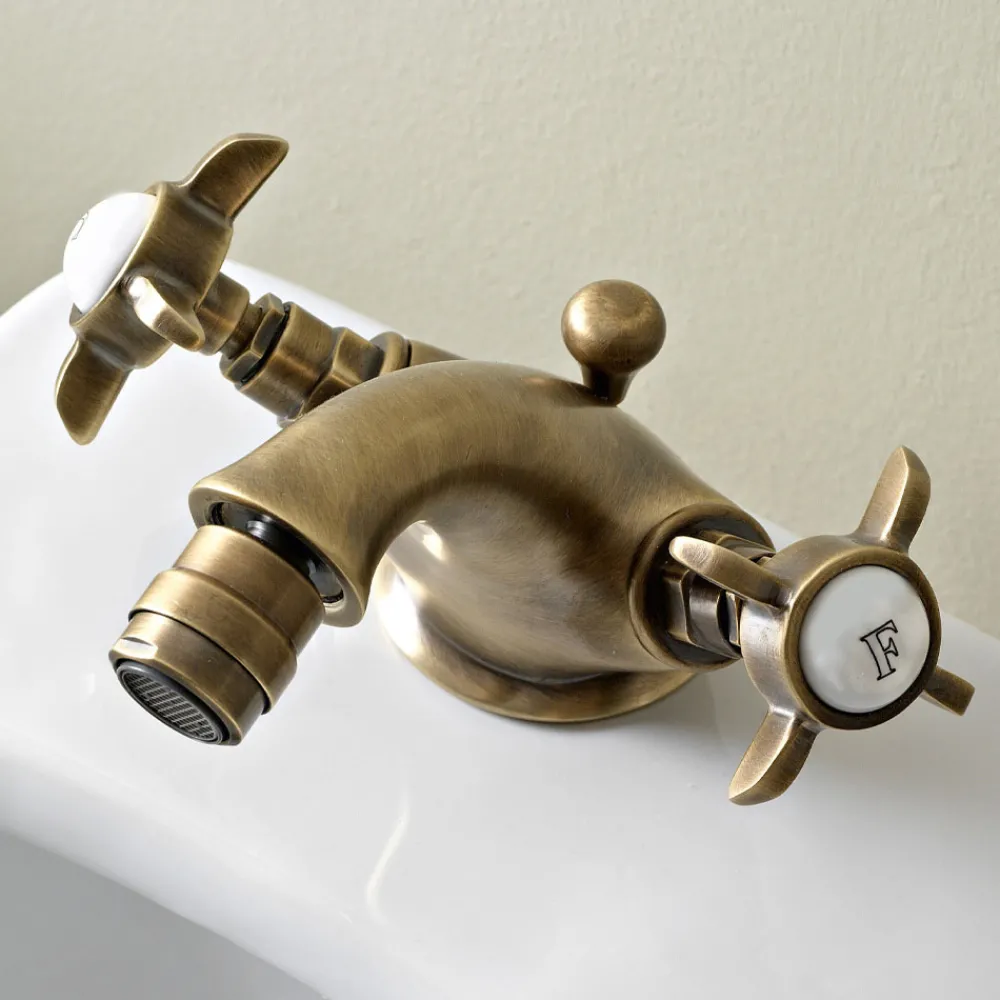 Viadurini Taps Bidetarmaturen-Klassischer Einloch-Wasserhahn aus Messing für Bidet und Butterfly-Griffe - Miriano