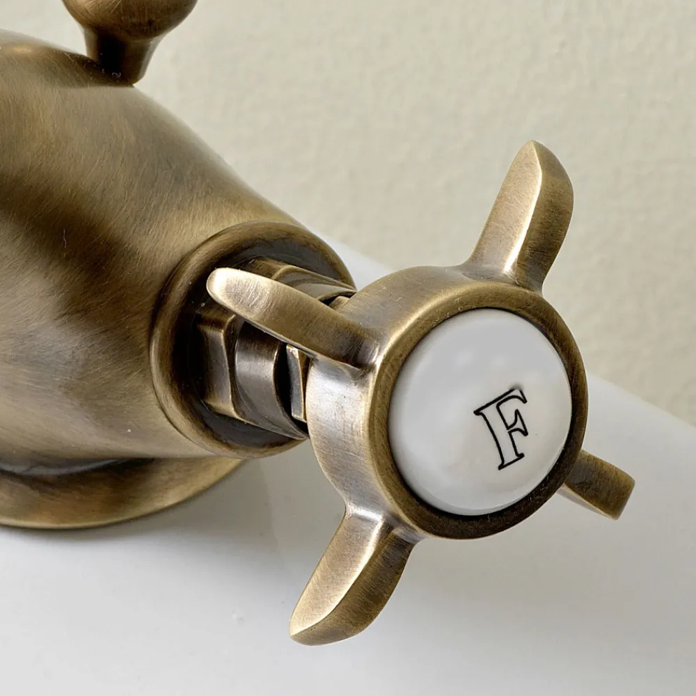 Viadurini Taps Bidetarmaturen-Klassischer Einloch-Wasserhahn aus Messing für Bidet und Butterfly-Griffe - Miriano