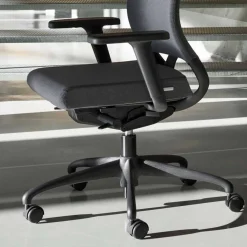 Viadurini Living Bürosessel-Ökologischer drehbarer ergonomischer Design-Bürosessel mit Kopfstütze - Meliva