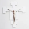 Viadurini Decor Religiöse Bilder-Lasergraviertes weißes Kruzifix des Erlösers, hergestellt in Italien – Glora