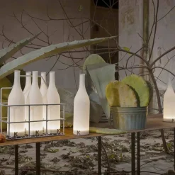 Viadurini Lighting Design Tischlampen-Led Tischlampe in weißem Milchglas Modernes Design - Flasche