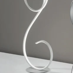 Viadurini Lighting Moderne Stehlampen-LED-Stehlampe mit Design-Klack lackierter Metallstruktur