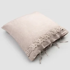 Viadurini Textile Kissenbezüge-Leinen Kissenbezug mit Armonia Spitze und Staub oder Rücken Schnürsenkel - Masone
