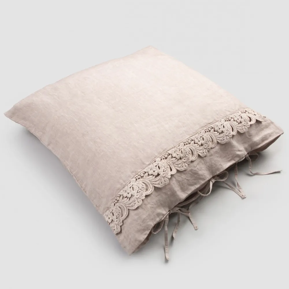 Viadurini Textile Kissenbezüge-Leinen Kissenbezug mit Armonia Spitze und Staub oder Rücken Schnürsenkel - Masone