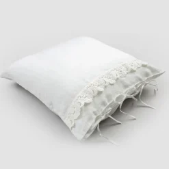 Viadurini Textile Kissenbezüge-Leinen Kissenbezug mit Armonia Spitze und Staub oder Rücken Schnürsenkel - Masone