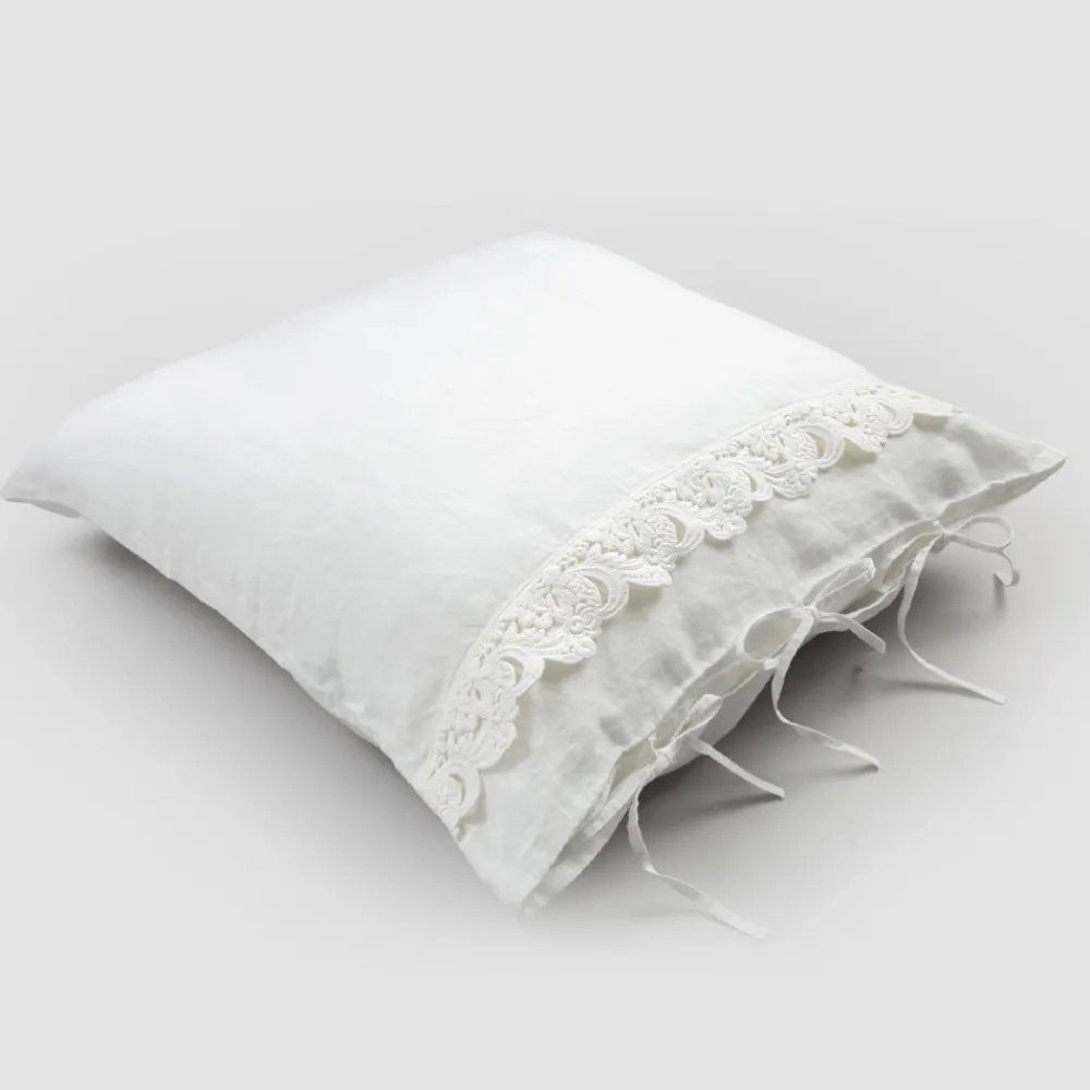 Viadurini Textile Kissenbezüge-Leinen Kissenbezug mit Armonia Spitze und Staub oder Rücken Schnürsenkel - Masone