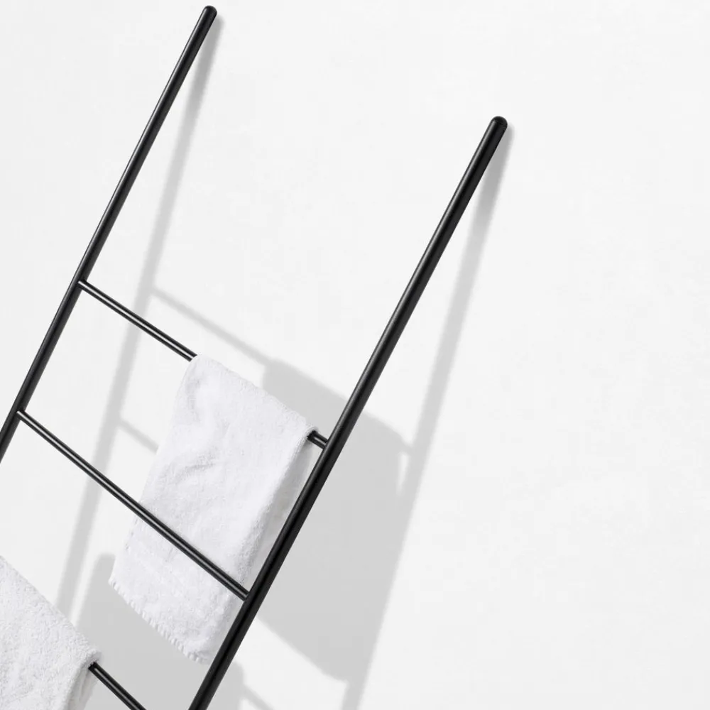 Viadurini Bathroom Badetuchhalter-Leiter mit fünf Sprossen aus schwarzem oder weißem Metall - Ufo
