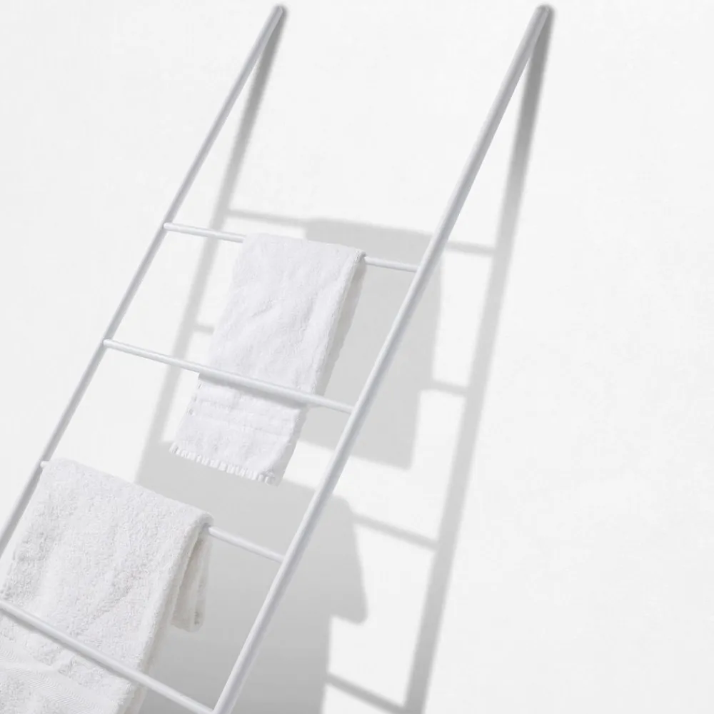 Viadurini Bathroom Badetuchhalter-Leiter mit fünf Sprossen aus schwarzem oder weißem Metall - Ufo