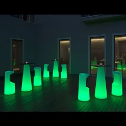 Viadurini in the Garden Lichtmöbel|Outdoor Hocker-Leuchtender Außenhocker aus Polyethylen mit LED-Licht Made in Italy - Forlina