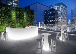 Viadurini in the Garden Lichtmöbel|Garten Beistelltisch-Leuchtender Tisch im Freien mit LED-Sockel und HPL-Platte Hergestellt in Italien - Tinuccia