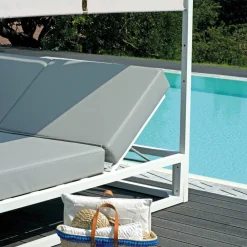 Viadurini in the Garden Gartensofas-Liegende Outdoor-Tagesliege mit weißer Aluminiumstruktur - Jurica