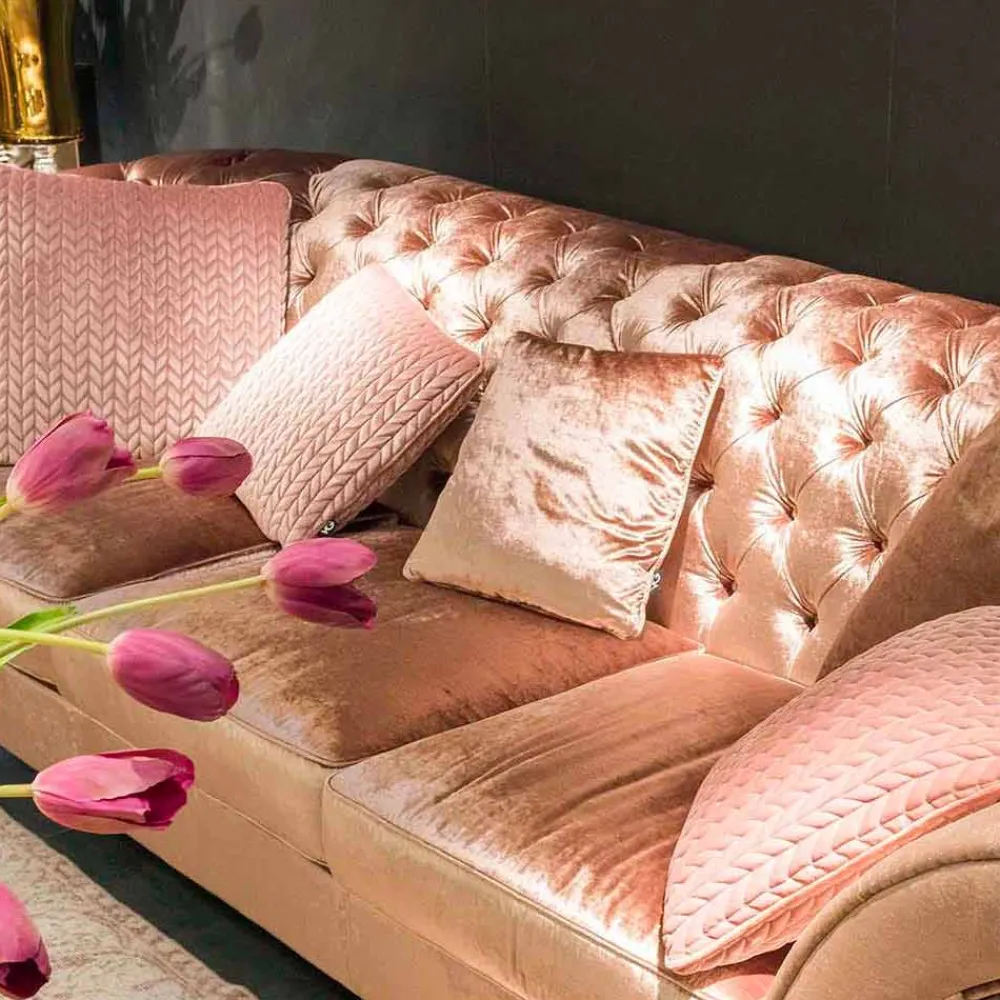 Viadurini Italian Sofas Klassische Sofas-Lineares Stoffsofa Baloo, mit geknöpfter Polsterung, hergestellt in Italien