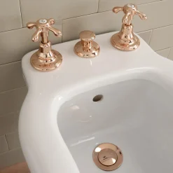 Viadurini Bathroom Bidetarmaturen-3-Loch-Bidetarmaturen, interne Lieferung, in Vintage-Messing - Klarisa