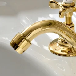 Viadurini Taps Waschbeckenarmaturen-3-Loch-Waschtischbatterie mit klassischem handgefertigtem Messingablauf - Fioretta