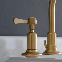 Viadurini Bathroom Waschbeckenarmaturen-3-Loch-Waschtischmischer mit hohem Auslauf und Ablaufgarnitur aus Messing, hergestellt in Italien – Rot