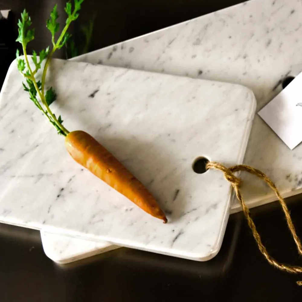 Viadurini Kitchen Küchenzubehör-Made in Italy Design Schneidebrett aus Carrarra White Marble - Masha