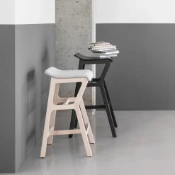 Viadurini Living Küchenhocker-Massiver Buchenhocker mit Sitz aus Stoff Made in Italy - Regensburg