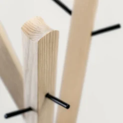 Viadurini Living Garderobenständer-Massiver Eschenmantelständer mit Metallstiften Made in Italy - Bienna