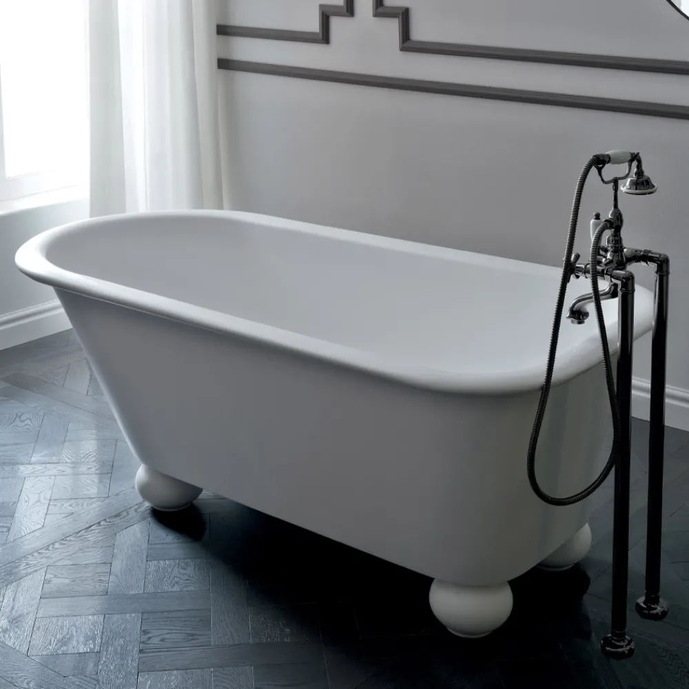 Viadurini Bathroom Freistehende Badewannen-Mattweiße Solid-Surface-Badewanne mit Füßen – Degrees
