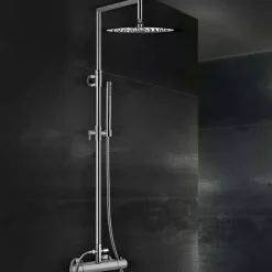 Viadurini Taps Duschsäulen-Messing-Duschsäule mit rundem ultradünnen Duschkopf Made in Italy - Merio