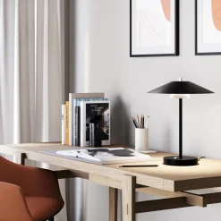 Viadurini Lighting Moderne Tischlampen-Mira Tischlampe aus Metall mit verschiedenen Ausführungen Made in Italy