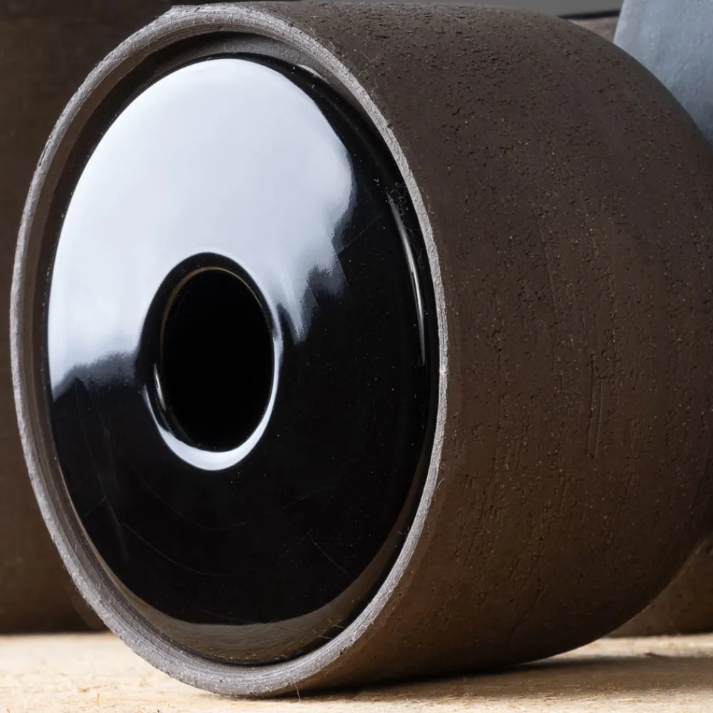 Viadurini Bathroom Badzubehör-Moderne Badezimmeraccessoires aus schwarz glasiertem Ton Made in Italy - Antonella