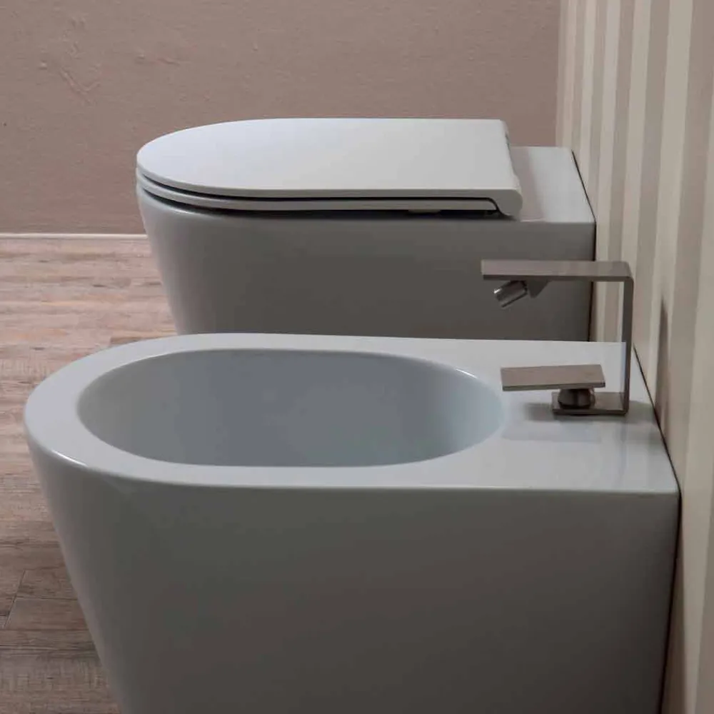 Viadurini Bathroom Wc-Moderne hängende Toilettenschüssel aus Keramik Sun Round 57x37 Italy