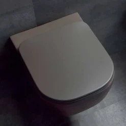 Viadurini Bathroom Wc-Moderne Hängetoilettenvase aus weißer oder farbiger Keramik Trabia