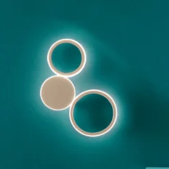 Viadurini Lighting Moderne Wandleuchten-Moderne LED-Wandleuchte mit goldlackierter Metallstruktur - Punto