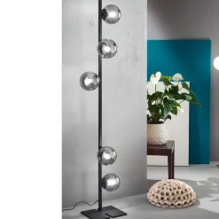 Viadurini Lighting Moderne Stehlampen-Moderne Stehlampe aus schwarzem oder goldenem Metall und mundgeblasenem Glas - Birga