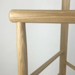 Viadurini Living Garderobenständer-Moderner Parkservice aus massivem Walnussholz oder massiver Esche Made in Italy - Kora