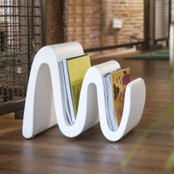 Viadurini Living Zeitungsständer-Moderner Zeitschriftenständer aus farbigem Polyethylen Made in Italy - Munoz