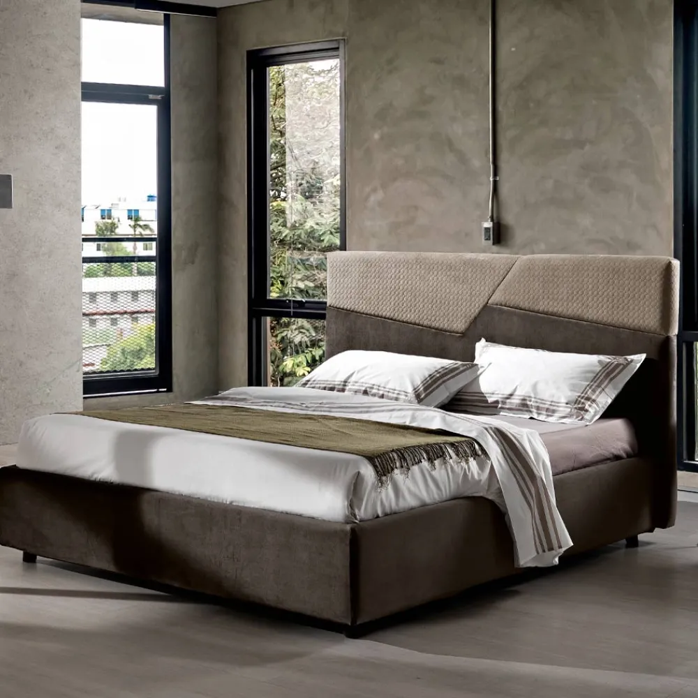 Viadurini Night Design Polsterbetten-Modernes Design Doppelbett mit gefaltetem oder gestepptem Kopfteil - Alano