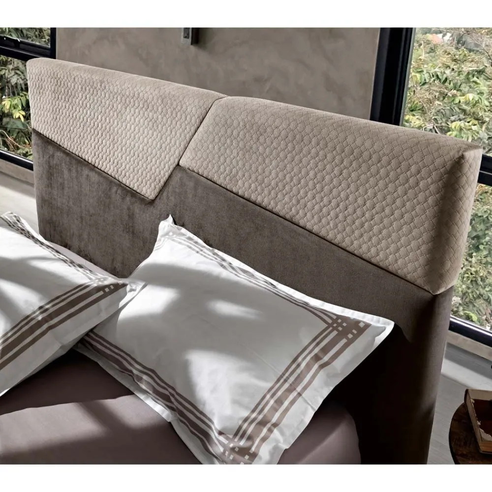 Viadurini Night Design Polsterbetten-Modernes Design Doppelbett mit gefaltetem oder gestepptem Kopfteil - Alano