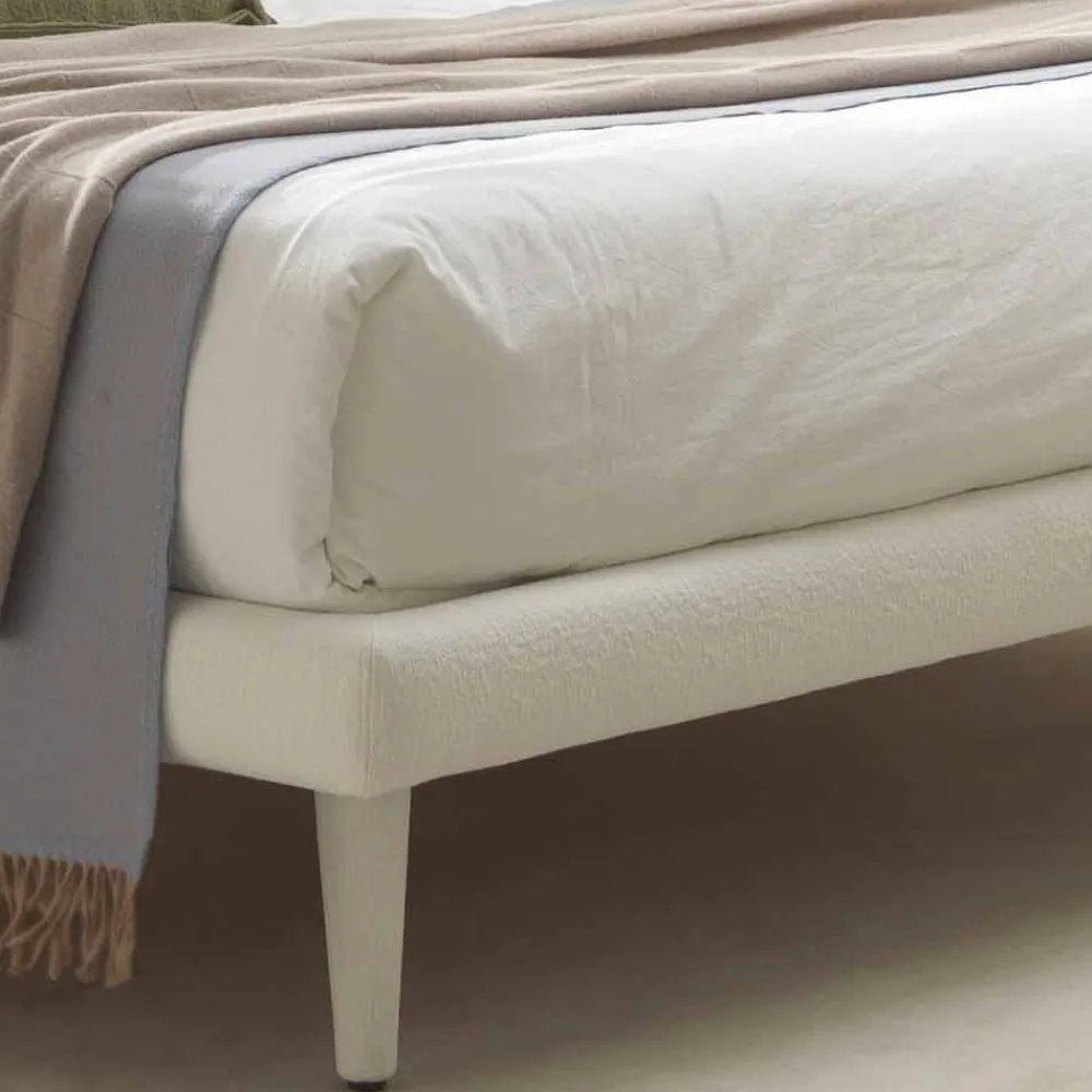 Bolzan Letti Maßgeschneiderte Möbel|Polsterbetten-Modernes Doppelbett, mit dünnem Untergestell und ohne Box, Iorca von Bolzan