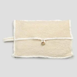 Viadurini Textile Italienische Mode-Natürliche weiße Waben-Baumwoll-Clutch-Tasche mit Perlmuttknopf - Anteha